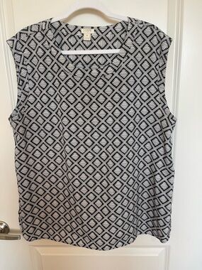 J. Crew Black & White Diamond-Print Sleeveless Top